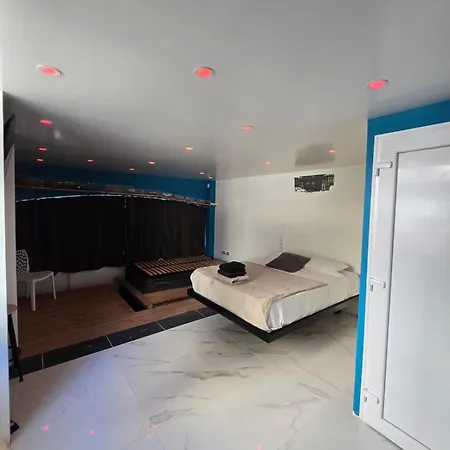 Love 2 Front De Mer Avec Jacuzzi & Clim * Agde